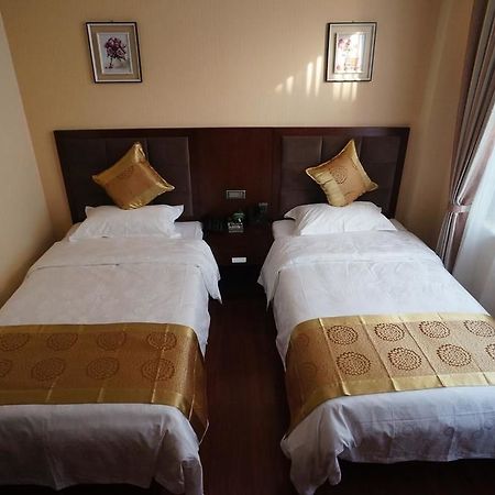 Sunshine Holiday Hotel 랴오청 외부 사진