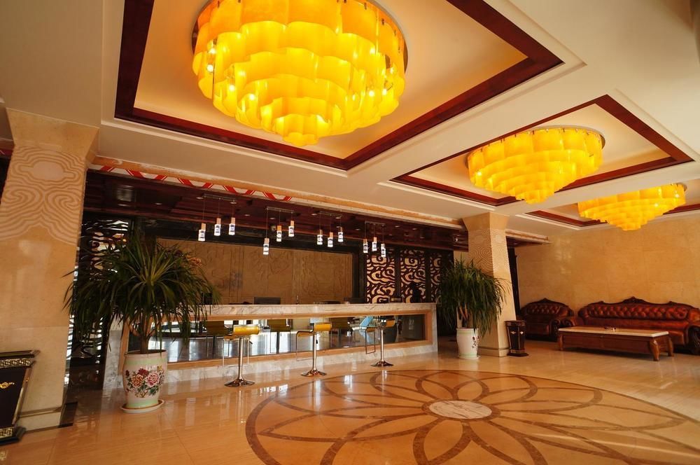 Sunshine Holiday Hotel 랴오청 외부 사진