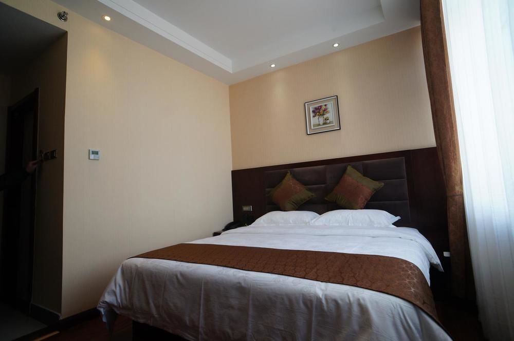 Sunshine Holiday Hotel 랴오청 외부 사진