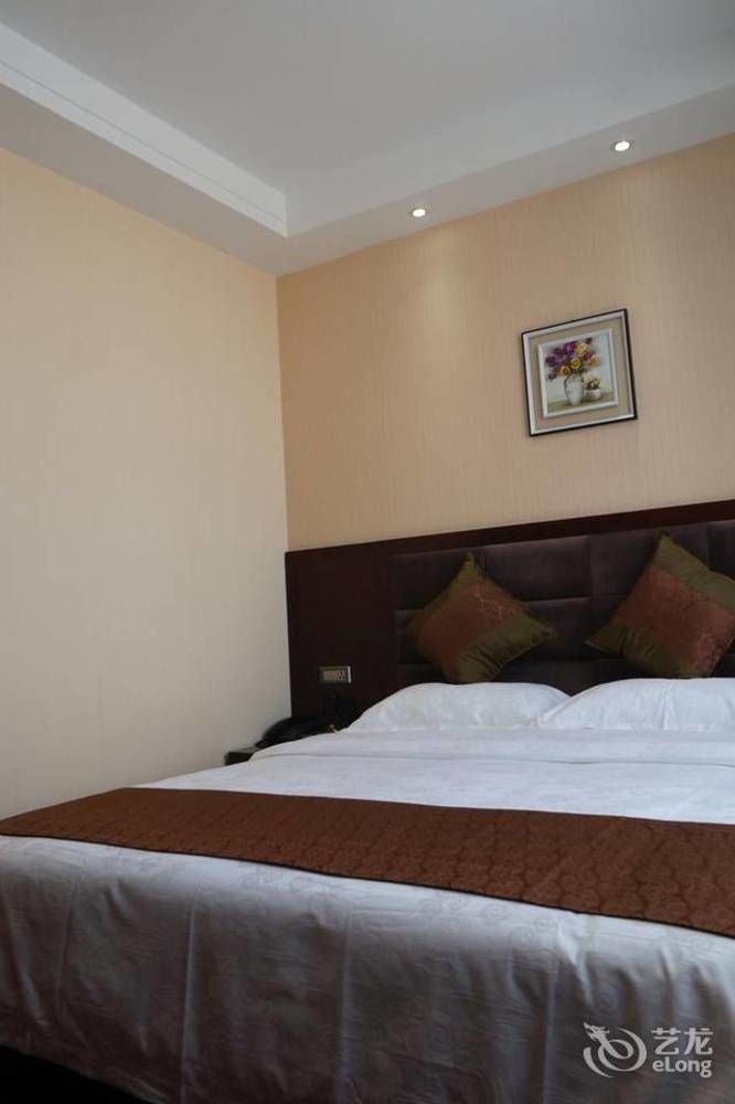 Sunshine Holiday Hotel 랴오청 외부 사진